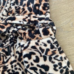 着る毛布　ガウン　バスローブ　ヒョウ柄　レオパードの画像