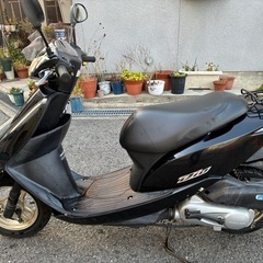 ホンダ DIO AF68 左下部割れありですが調子は良いよ！ 動画で確認して下さい　お引き取り可能な方
の画像