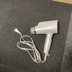 ドライヤーの画像