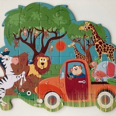 パズル、積み木おもちゃ　
4点の画像