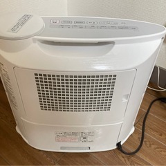 シャープ加湿セラミックファンヒーターの画像