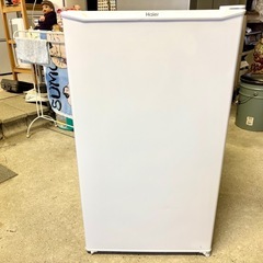 【美品】✨2022年製 Haierノンフロン電気冷蔵庫90Lの画像