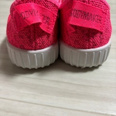 【新品未使用品】ボディメーカー スニーカー 20㎝21㎝　ピンクの画像