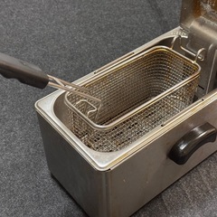 【中古】業務用 4.0L フライヤー 卓上 小型 電気 串揚げ 揚げ物機 100Vの画像