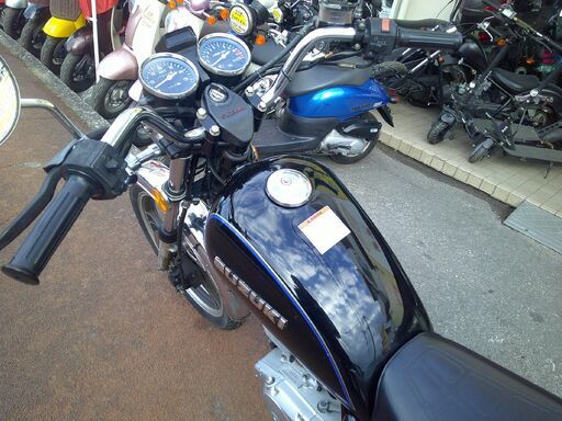 NO.5694　ＧＮ１２５Ｈ　空冷４サイクル単気筒エンジン　ギヤポジションインジケーター　リヤキャリア付き　ブラック　☆彡