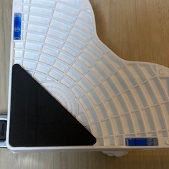 【新品未使用】洗濯機台 キャスター付き 伸縮式 の画像