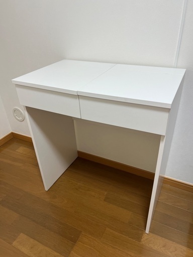 IKEA ドレッサー／イス