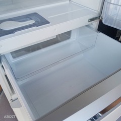 D086 送料設置無料   三菱　自動製氷機能付き　大型冷蔵庫　335Lの画像