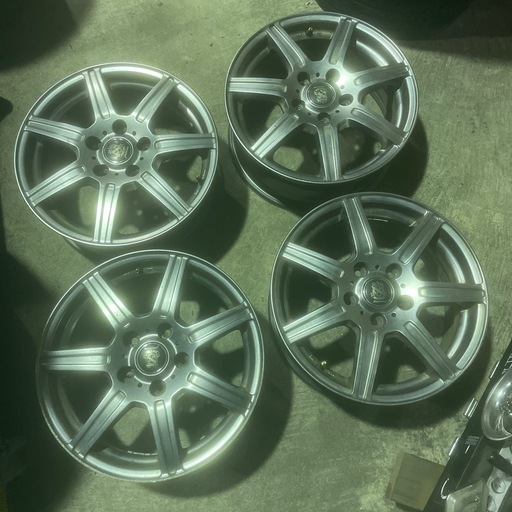 値段交渉あり。状態いい方です！マナレイスポーツ16インチ6.5J