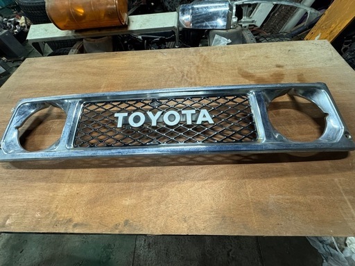超希少　トヨタ　ランクル　70  BJグリル