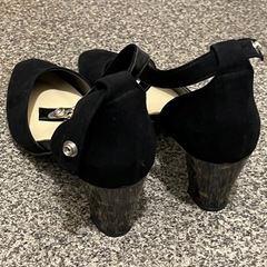 パンプスの画像