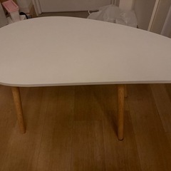 小テーブルの画像