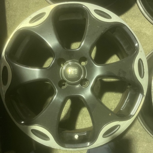 受け渡し決まりました。値段交渉あり。ラ・ストラーダ ネオ17インチ6.5J