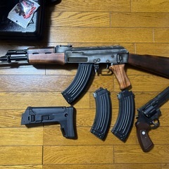 現状品エアガンまとめ売り(次世代、ガスリボルバー)の画像