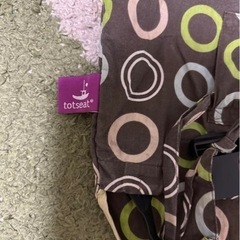 totseat お出かけ用簡易ベビーチェア　収納バック付きの画像