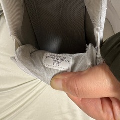 白いスニーカーの画像