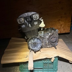 ゼファー400エンジンの画像