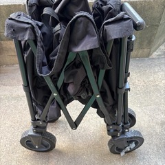 キャンピングカートの画像