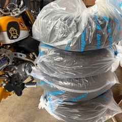 YOKOHAMA IG70 スタッドレスタイヤ 195/65R15の画像