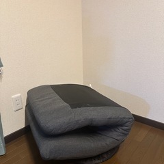 座椅子　折りたたみ可能　中古　３６０度回転の画像