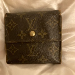 ルイビトンwホックの財布ですの画像