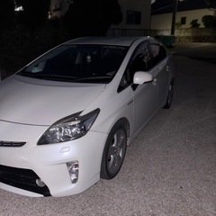 30プリウス後期Sツーリングの画像