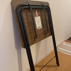折りたたみテーブル
の画像