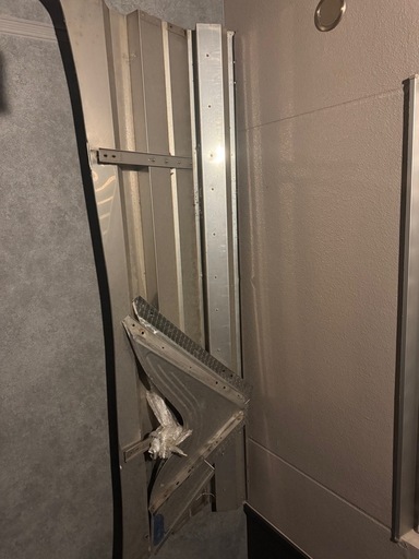 トラック バイザー