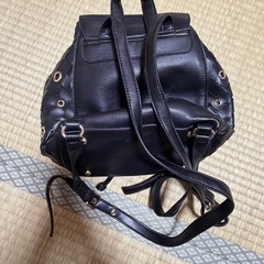 レザーリュックの画像