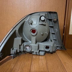 アルテッツァ純正テールランプ右側の画像