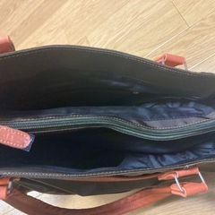 ナイロンハンドバッグの画像