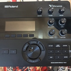 Roland　電子ドラムセット 黒の画像