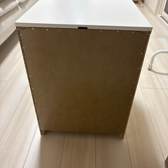 キャビネットの画像