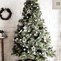 クリスマスツリー 120cm 北欧風オーナメ ント&LEDライト付の画像