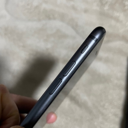 極美品 入手困難 外観ほぼ新品 iPhone8 64GB ブラック 箱あり