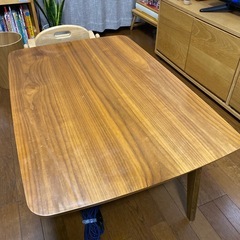 こたつテーブルの画像