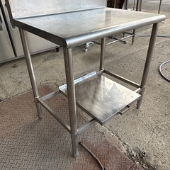 業務用厨房器具 調理台　作業台 炊飯台 スライド　バックガード付 800×600×800mm 数ヶ月のみ使用の画像