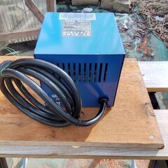 値下げ。変圧器。未確認。ジャンクの画像