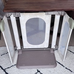 ベビーゲート 日本育児 おくトビラS の画像