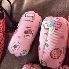 お手玉8個　　巾着袋付きの画像