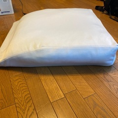 足用 枕の画像