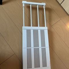 突っ張り棚の画像