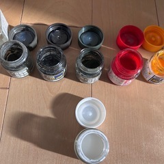 訳あり　プラモデル　塗料セットの画像