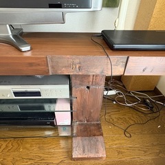 枕木のテレビ台の画像