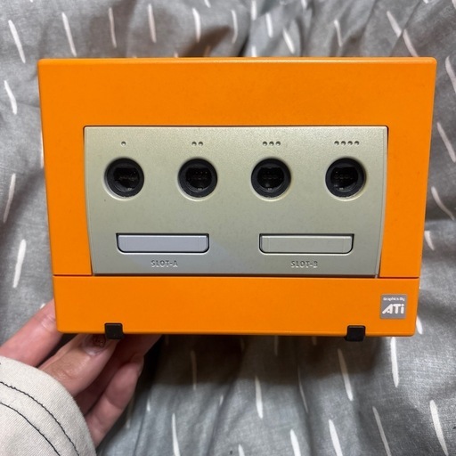 ゲームキューブ オレンジ