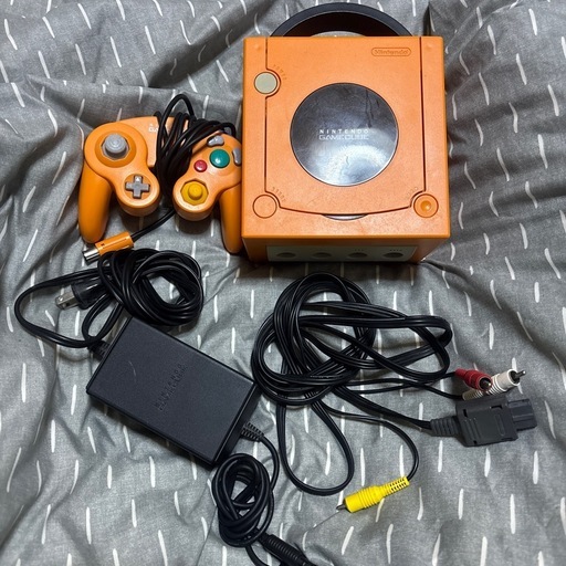 ゲームキューブ オレンジ