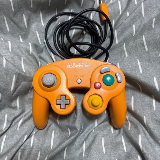 ゲームキューブ オレンジ
