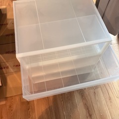 無印良品 半透明衣装ケース　3ケースの画像