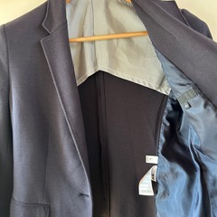 UNIQLO 紺色ジャケットLの画像