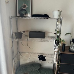 4段メタルラックの画像